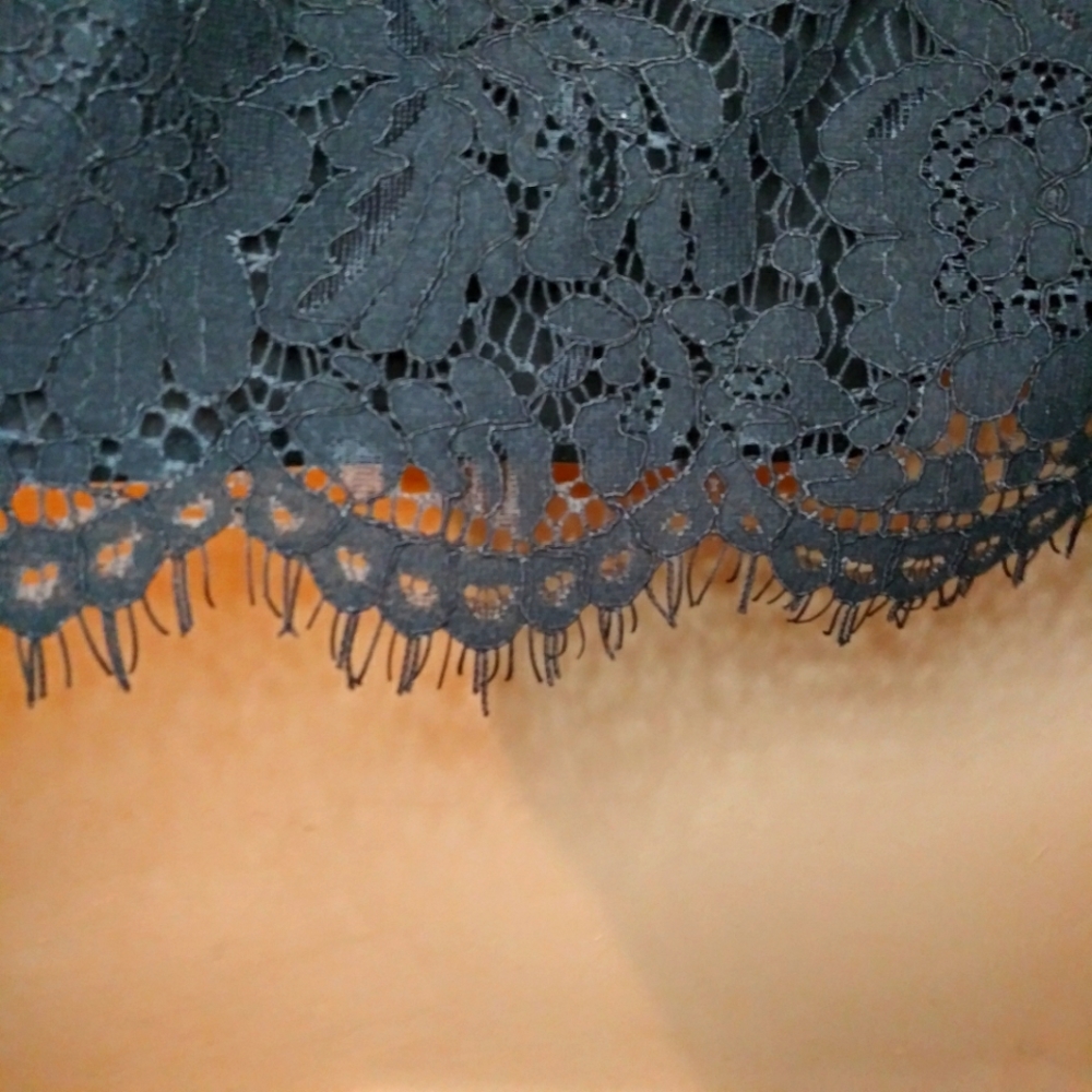 GAP Black Floral Lace Special Occasion Maternity Dress - Picture 4 of 13